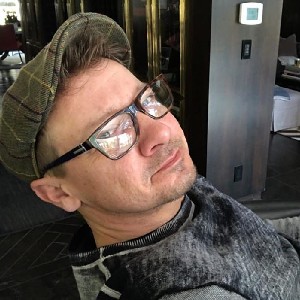 Jeremy renner