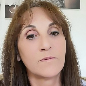 rosemariefouga🌹🌹🌹🌹🤔